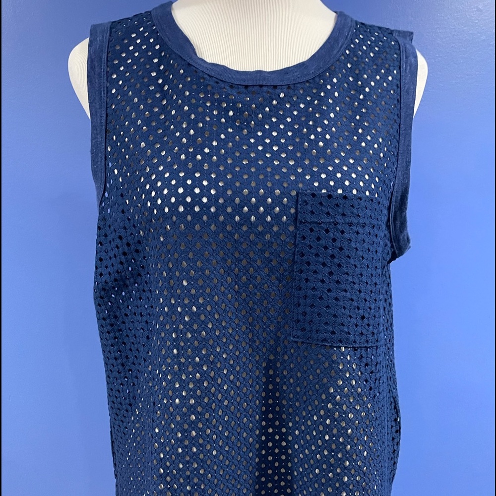 COPY - NWOT banana republic L top